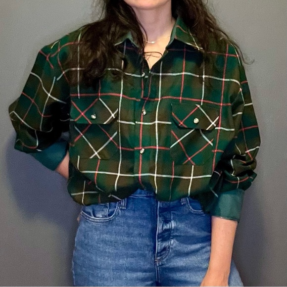 Vintage Tops - Vintage plaid Northwest Territory button down XL